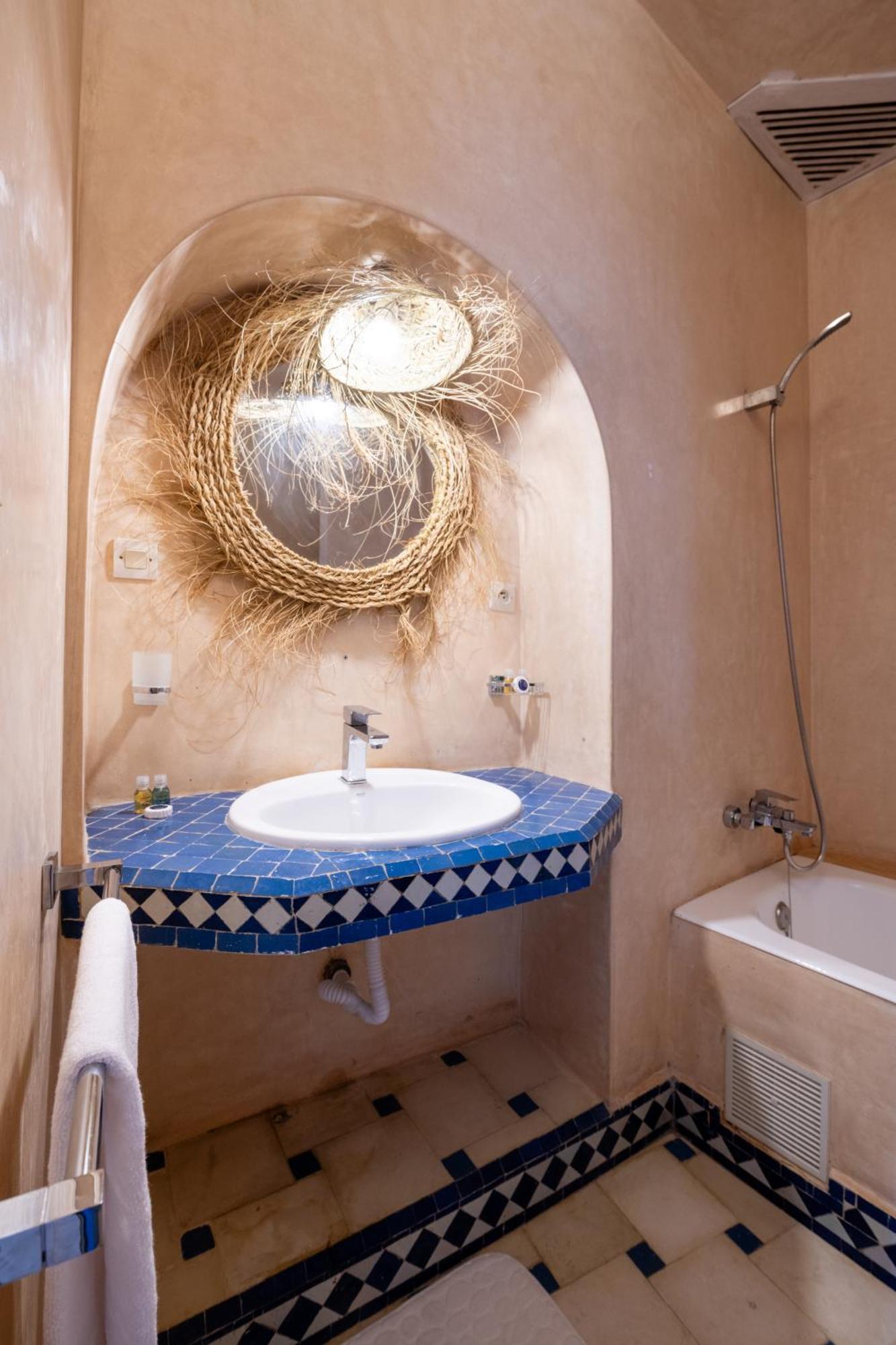 Riad Asilah 32 Esterno foto